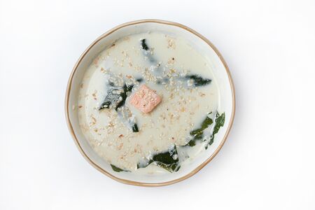 Сливочный суп с лососем