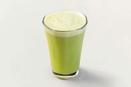 Сельдереевый свежевыжатый сок