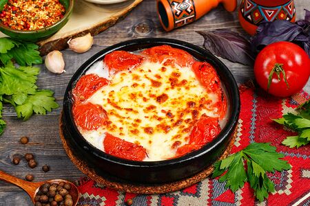 Запеченный сулугуни