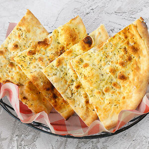 Фокачча с чесноком и розмарином