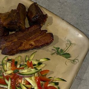 Запеченные свиные ребрышки