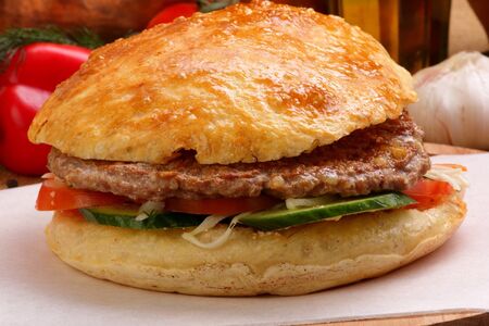 Бургер с шиш чевап