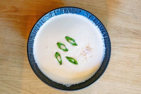 Сливочный суп с угрем