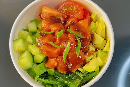 Поке с лососем