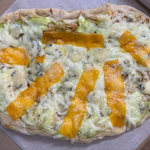 Римская пицца Четыре сыра