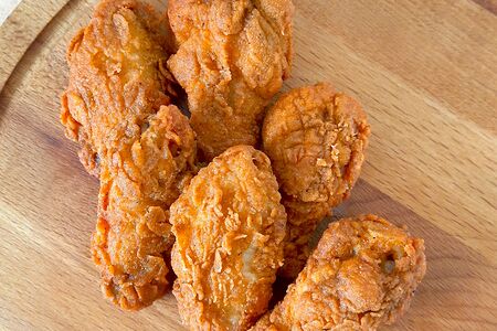 Куриные крылья в панировке оригинальные