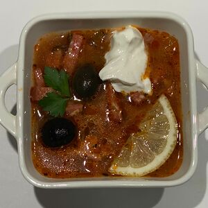 Солянка сборная мясная