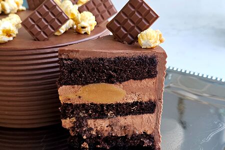 Торт Сникерс