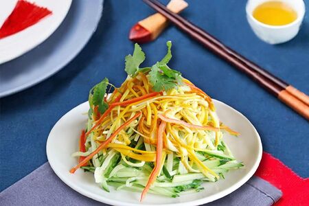 Огурцы с золотыми нитями №211