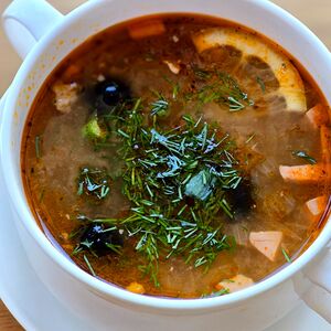 Солянка сборная мясная