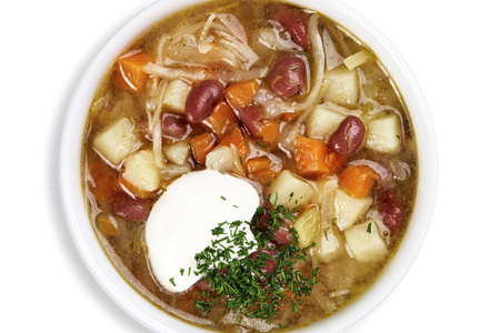 Суп овощной с фасолью и сметаной