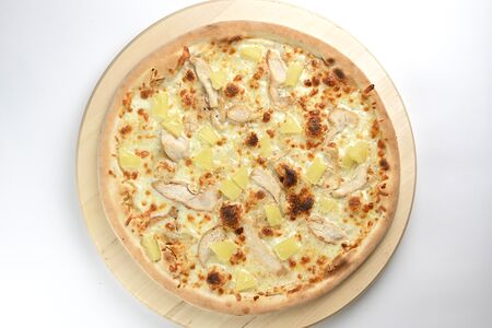 С ананасами и курицей