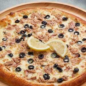 Пицца с тунцом