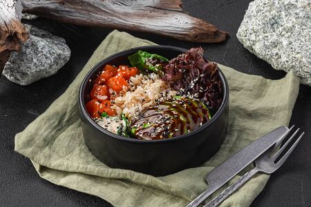 Поке лосось, авокадо, нори