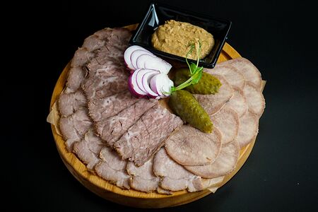 Мясная нарезка