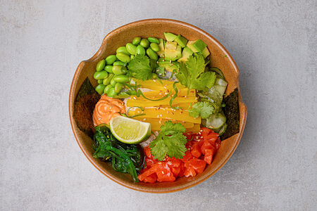 Поке с лососем