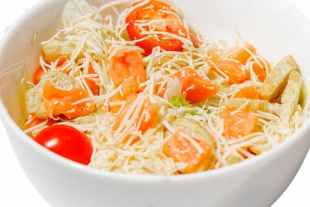 Салат Цезарь с лососем