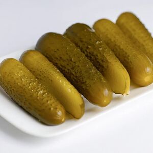 Огурец соленый