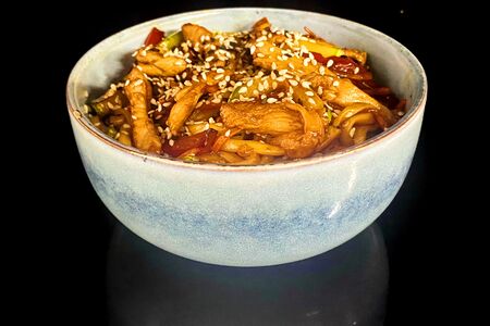 Вок Лапша удон с курицей