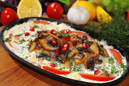 Судак в сливочно-грибном соусе