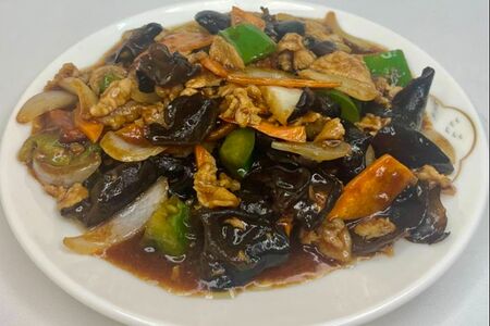 1033. Черные грибы с мясом