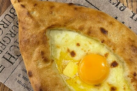 Хачапури по-аджарски