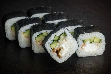 Унаги хасомаки ролл