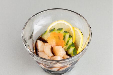 Дальневосточный гребешок в соусе суномоно