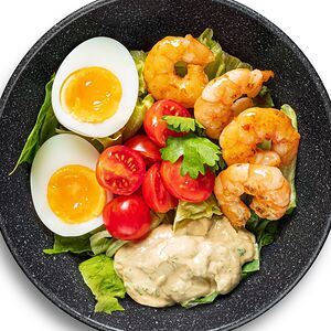 Цезарь по-азиатски с креветками