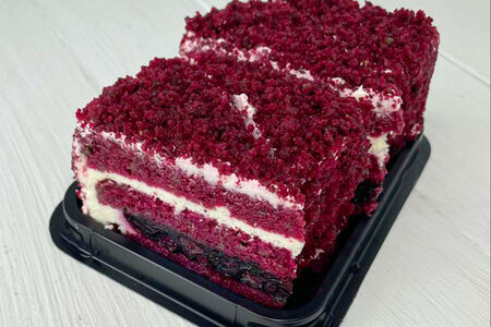 Пирожное Сиреневый бархат