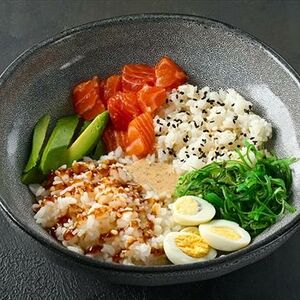 Поке с лососем