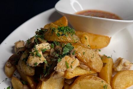 Жаркое из курицы с грибами