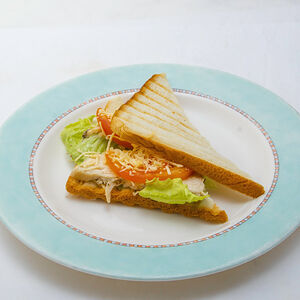 Тост с курицей