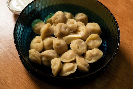 Пельмени отварные с говядиной