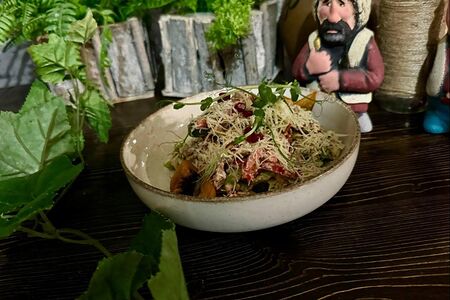 Салат Цниси