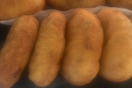 Жареный пирожок с картошкой 