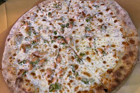 Пицца Аль-Сальмоне с лососем