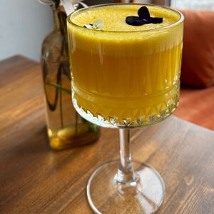 Свежевыжатый апельсиновый сок