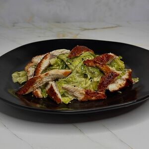 Унаги-сарада