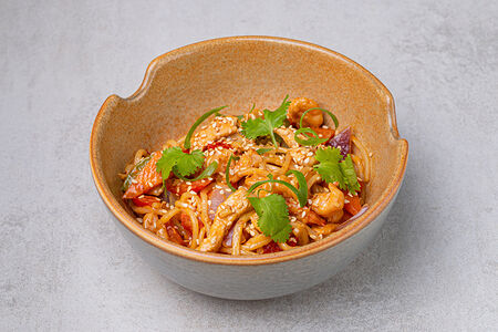 Лапша рамэн с курицей и креветками