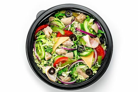 Салат с курицей и беконом мелт