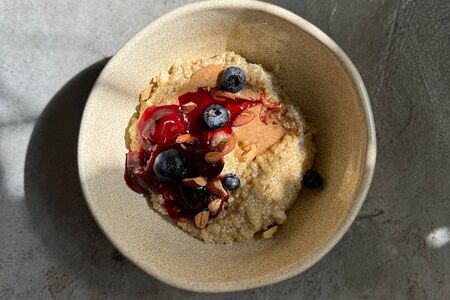 Каша из киноа на классическом молоке