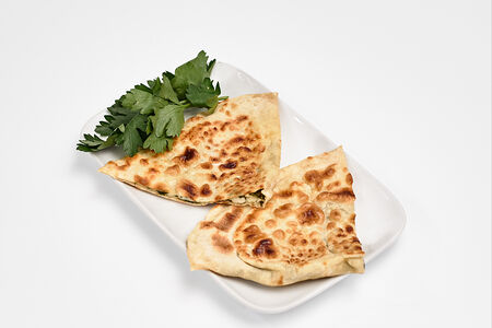 Кутаб с сыром и зеленью