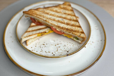 Сэндвич с ветчиной и сыром