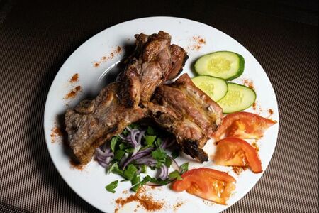 Шашлык из свиных ребрышек