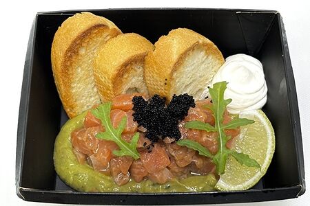 Тартар из лосося лайм