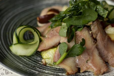 Салат с копченым сомом