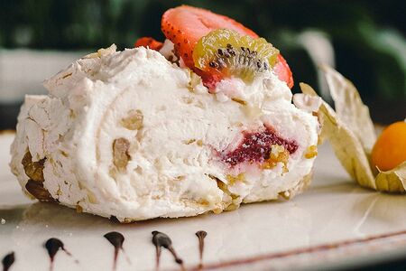 Меренговый рулет