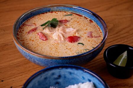 Том ям с рисом