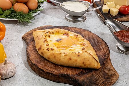 Хачапури по-аджарски